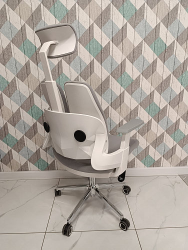 Компьютерное кресло Hiba gray / chrome из шоурума 3